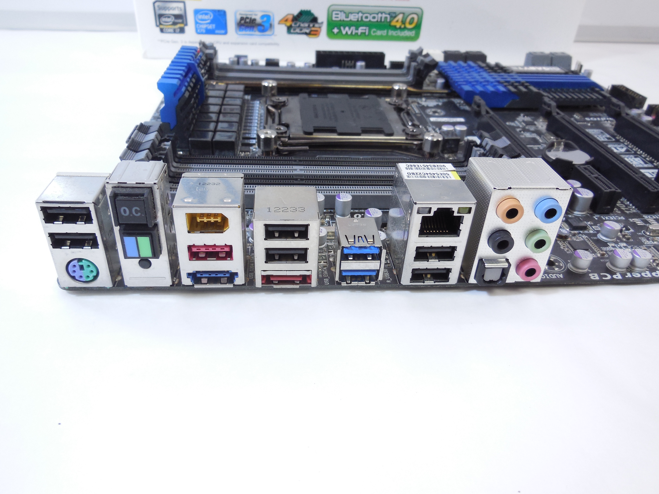 Материнская плата GIGABYTE GA-X79-UD5 RTL - Pic n 269406