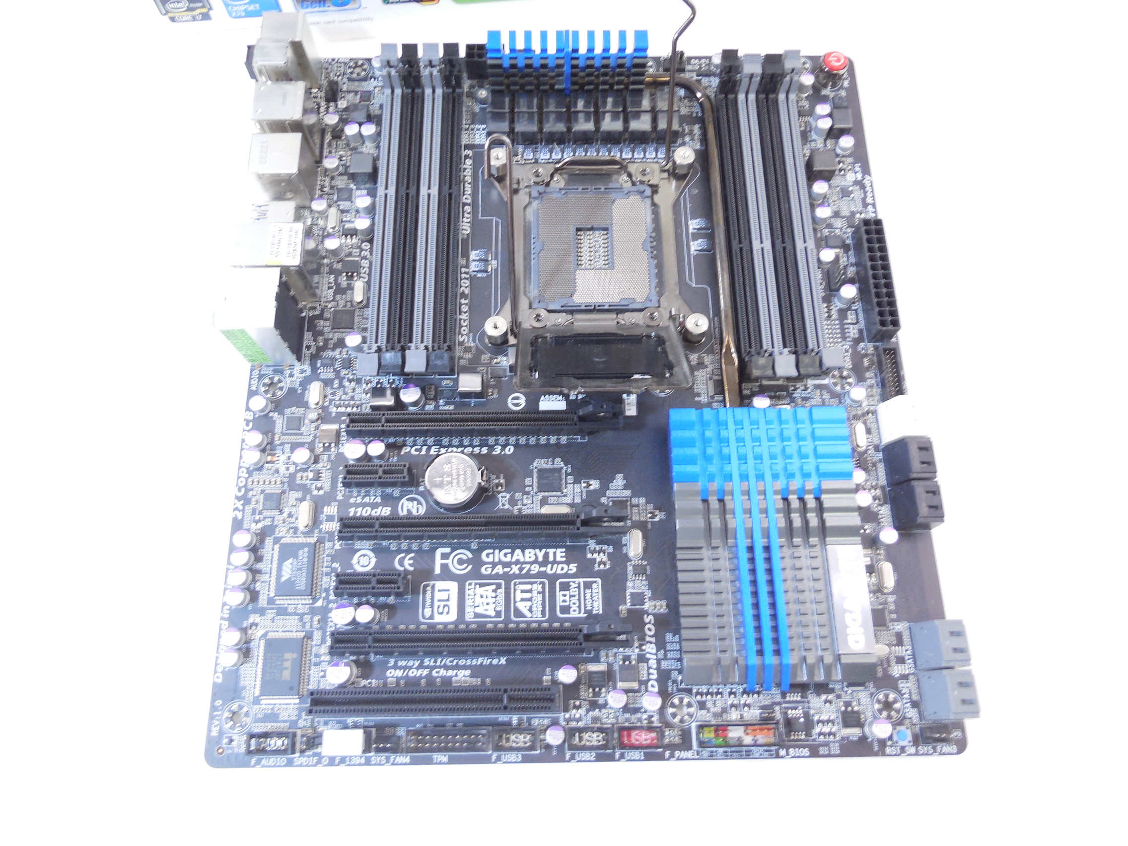 Материнская плата GIGABYTE GA-X79-UD5 RTL - Pic n 269406