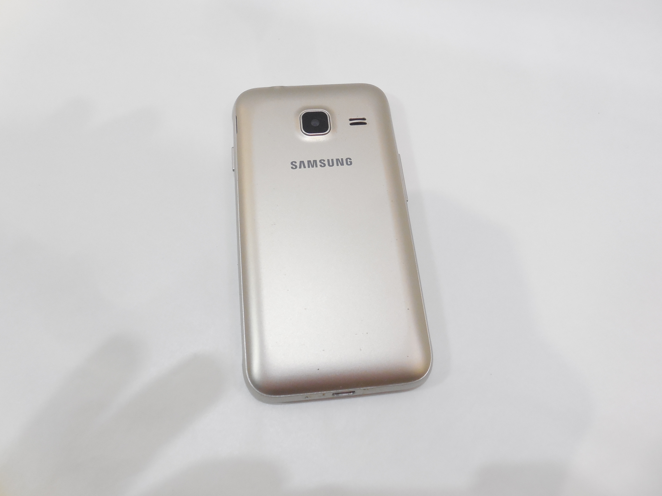 Смартфон Samsung Galaxy J1 mini - Pic n 278527