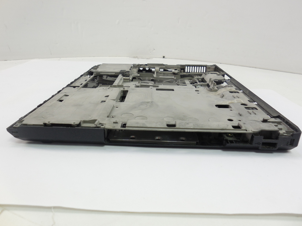 Нижняя часть корпуса от ноутбука IBM Lenovo R60e - Pic n 260507