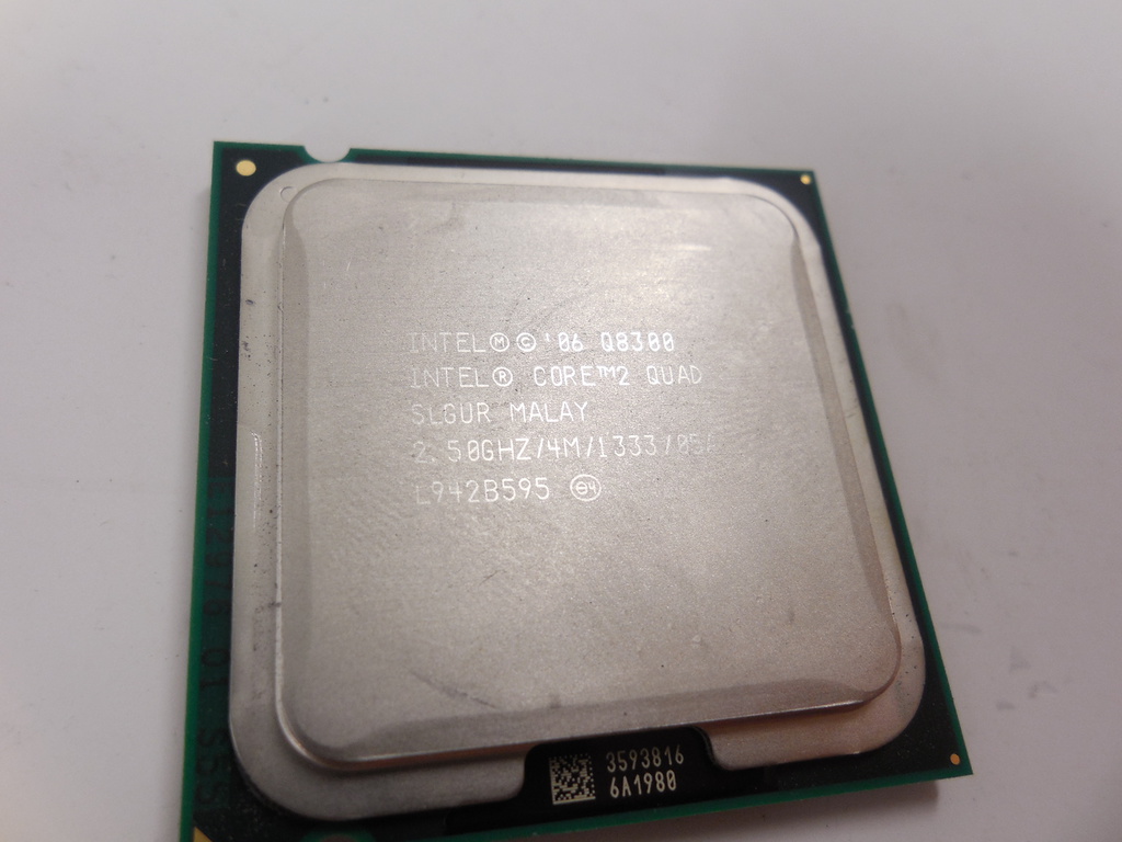 Процессор Socket 775 Intel Core 2 Quad Q8300 - Pic n 262482