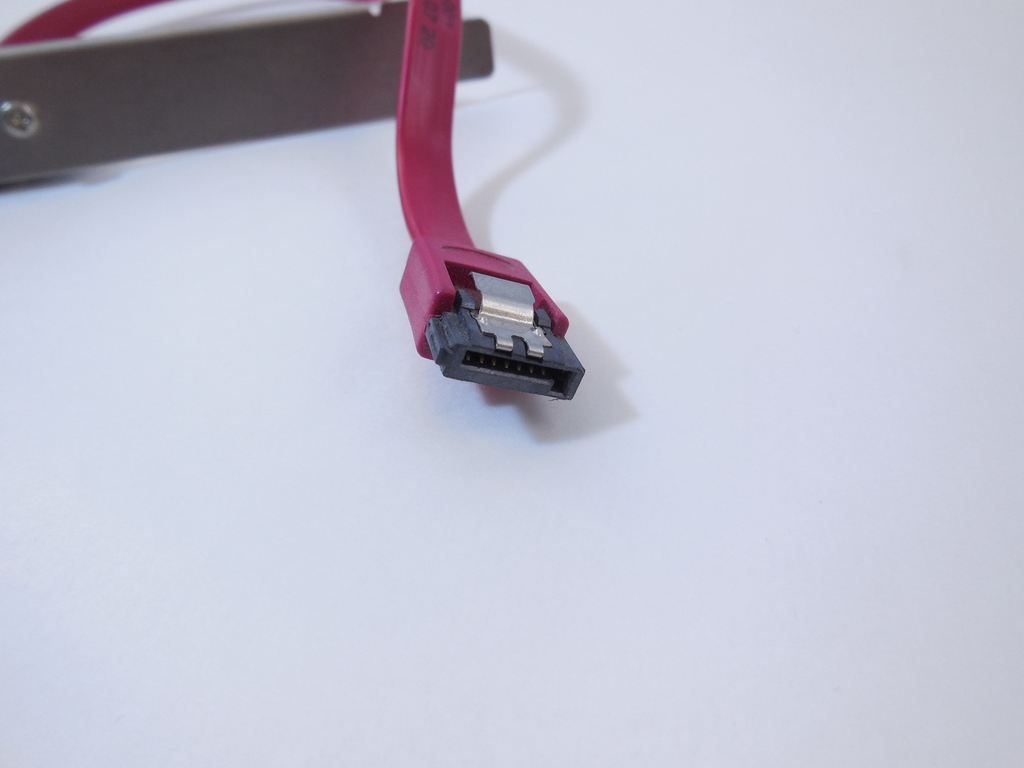 Планка портов в корпус 1 Port eSATA в ассортименте - Pic n 37704