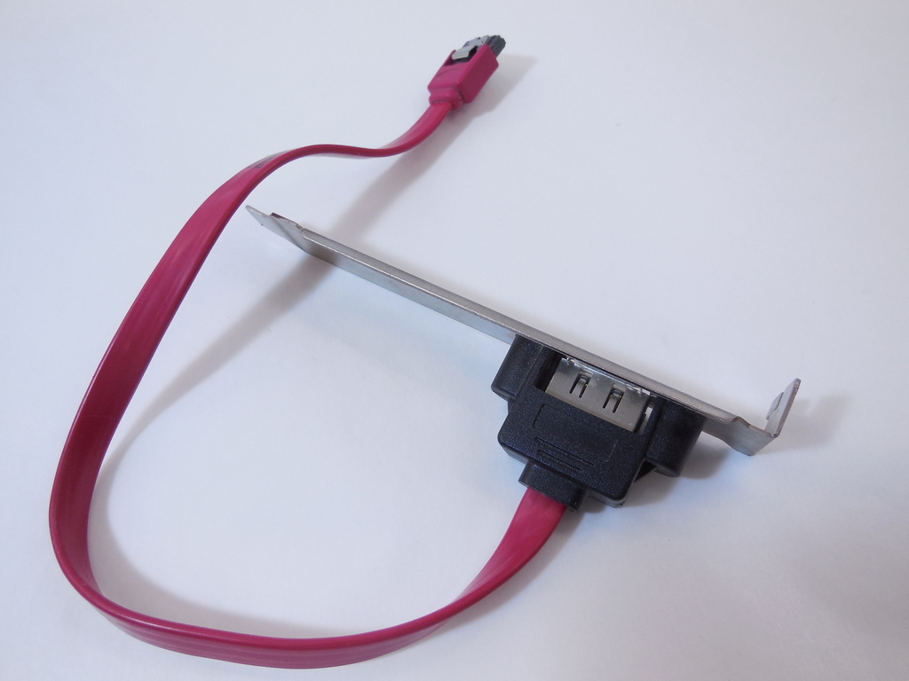 Планка портов в корпус 1 Port eSATA в ассортименте - Pic n 37704