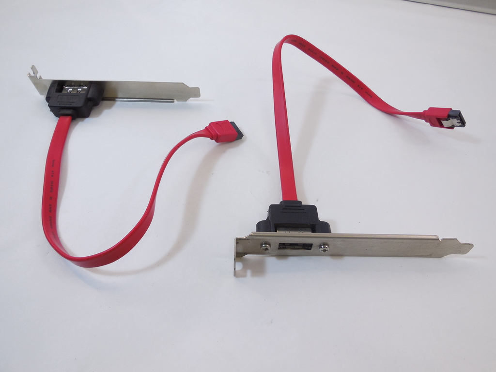 Планка портов в корпус 1 Port eSATA в ассортименте - Pic n 37704