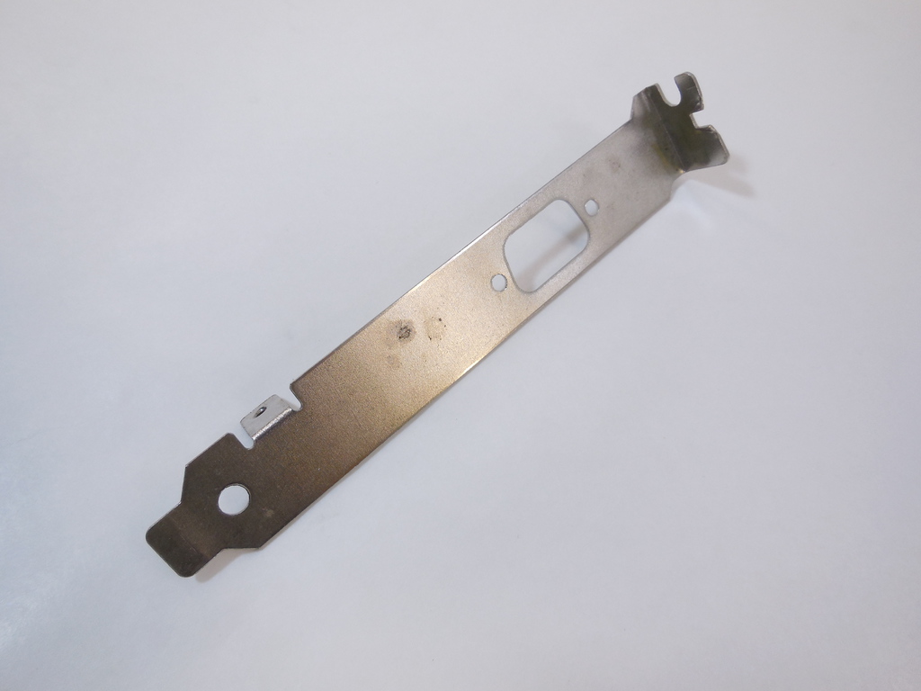 Планка крепления видеокарты в компьютерный корпус - Pic n 80092