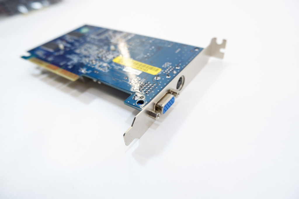 Видеокарта AGP 4X 64MB GeForce MX4000 D64M - Pic n 252052