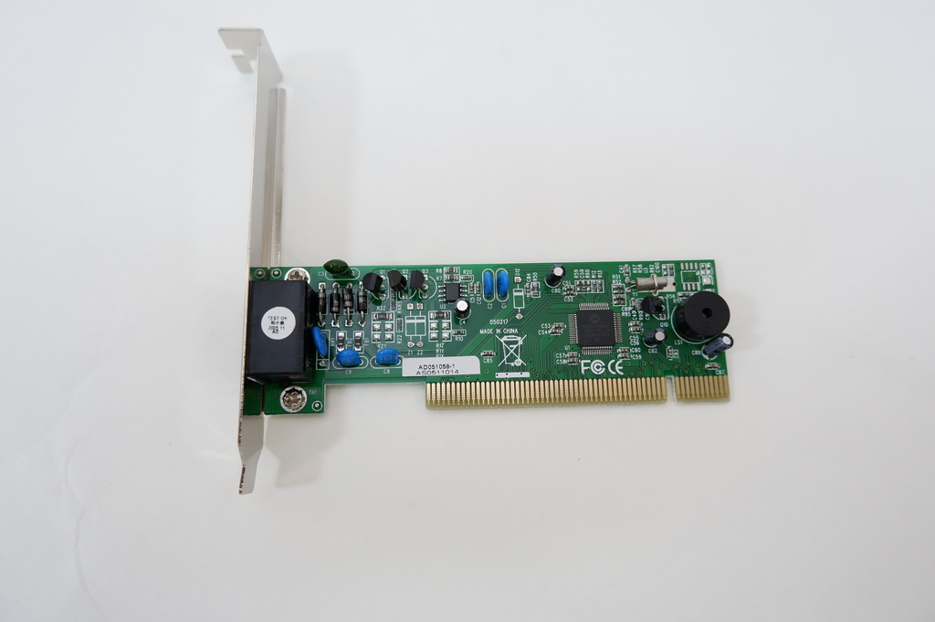 Modem card PCI BUS V.92/ 56 Kbps genica MOTOROLA - Pic n 255435