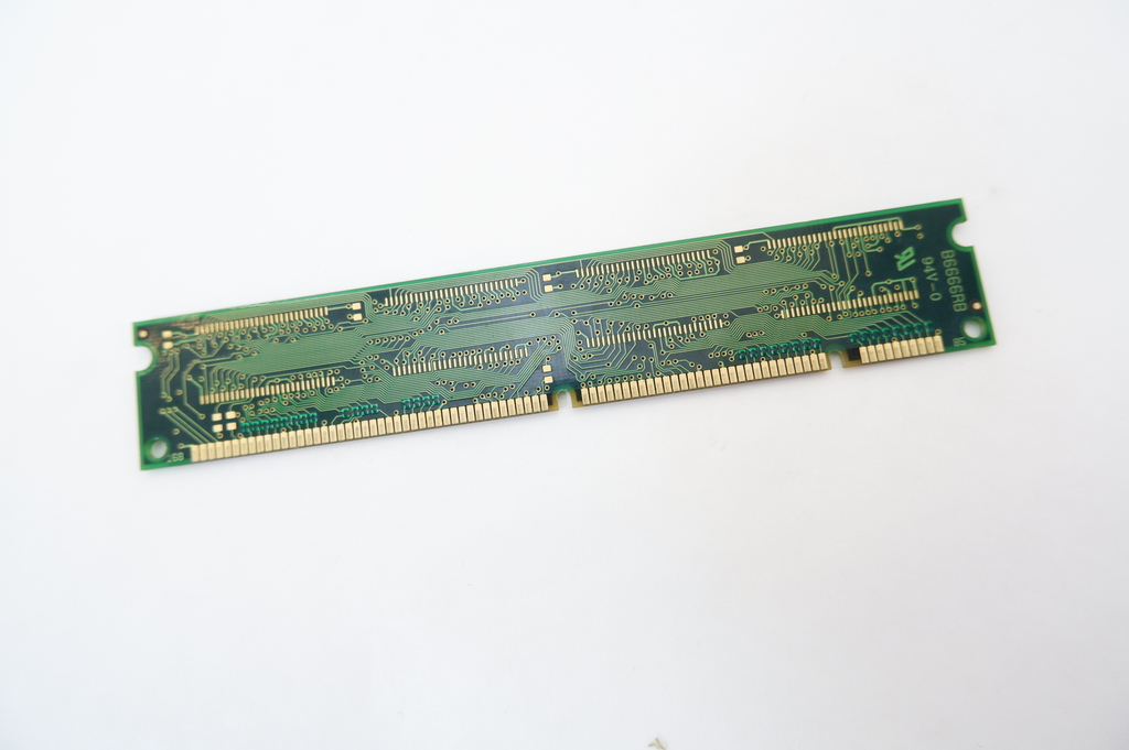 Модуль памяти DIMM SDRAM PC100 / PC133 32Mb - Pic n 276687