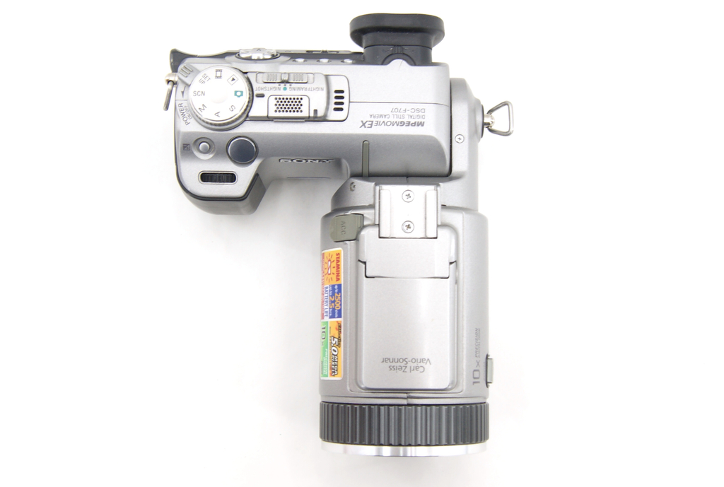 Фотокамера Sony Cyber-shot DSC-F707 - Pic n 293009