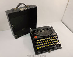 Пишущая машинка Remington Portable