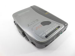 Кассетный аудио плеер Sony WM-FX323