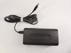 Зарядное устройство Sony AC-L10B