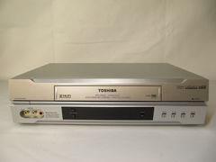 Видеомагнитофон VHS Toshiba V-E60 - Pic n 260224
