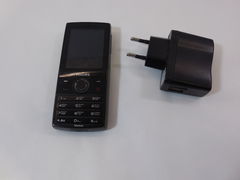 Мобильный телефон Philips Xenium x501