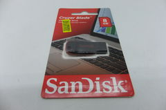 Флэш-накопитель USB 2.0 8Gb SanDisk Cruzer Blade 