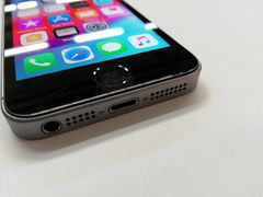 Смартфон Apple iPhone SE 32GB (A1723) - Pic n 276911