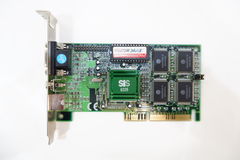 Видеокарта PCI SiS 6326 (Rev .5.1) 4MB PCI