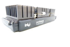 Процессор Intel Pentium II 300MHz Slot 1
