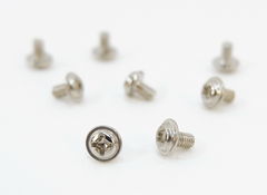 50шт. Стоечный Винт для ПК M3 M2.5x6mm крепление для материнских плат, HDD 2.5", дюймовая резьба с шайбой головкой.