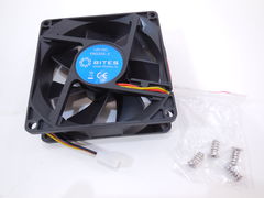 Вентилятор для корпуса компьютера 80x80x25 5bites F8025S-3, подключение 3 pin, подшипник скольжения, скорость вращения 2000rpm, уровень шума 23dB, Пит
