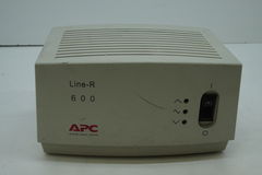 Стабилизатор напряжения APC Line-R 600VA