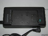 Зарядное устройство / адаптер питания для видеокамеры Samsung AA-E2P /Output: 6.0V (2.0 A) VTR /8.5V (1.2A) BAT