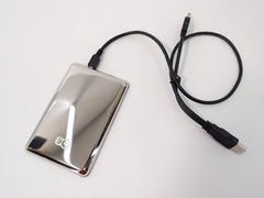 USB Внешний HDD жесткий диск 3Q 320Гб 2,5 дюйма, разъем miniUSB серебристый глянец, кожаный чехол