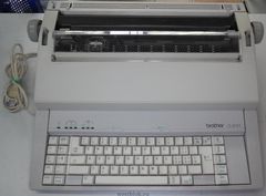 Печатная машинка Brother CE-400